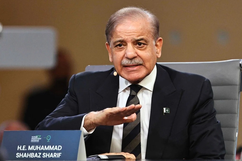 تیل کی قیمتوں میں آج خاطرخواہ کمی کا اعلان کیا جائے گا،وزیراعظم